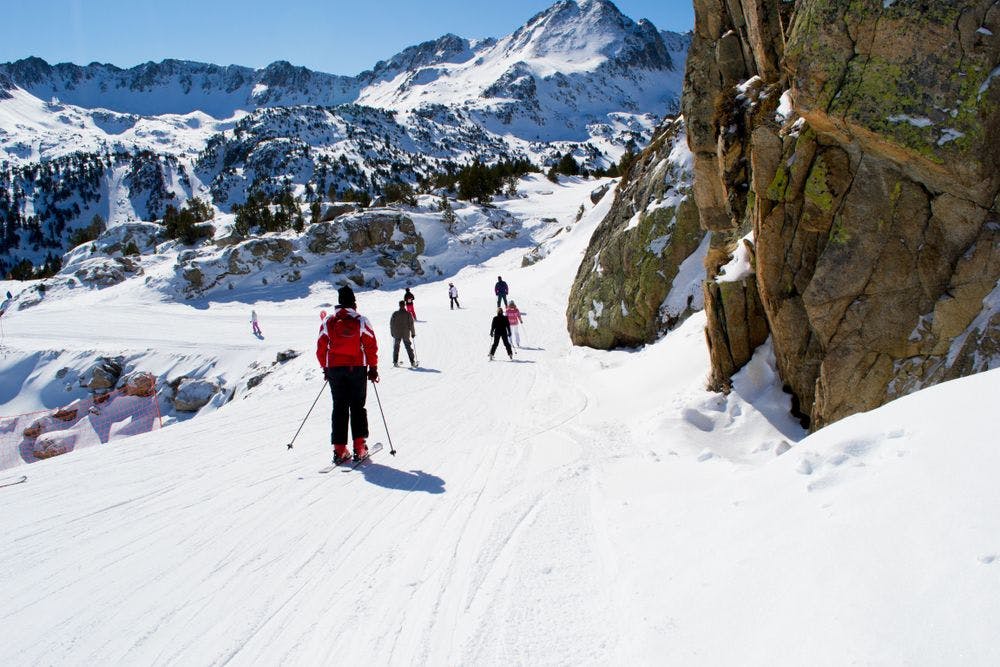  Best Ski Resorts for Beginners to Visit | RatePunk