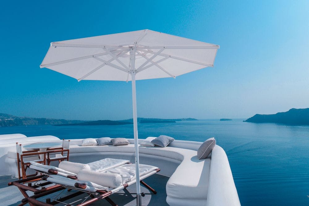 Top Must-Visit Beach Clubs In Santorini